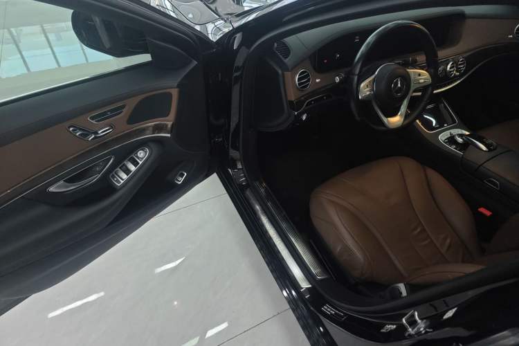 Used Mercedes-Benz S-Class 2018 S 320 L
