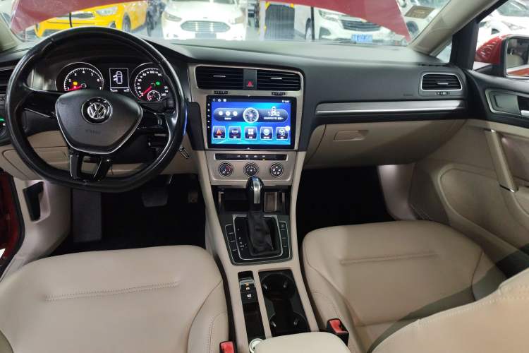 Used Volkswagen Golf 2014 1.4TSI Automatic Comfort Model
