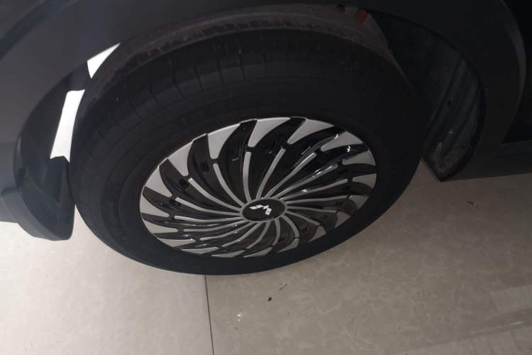 Used Wuling Hongguang MINIEV 2022 GAMEBOY 300km Enthusiast Model with Lithium Iron Phosphate Right Rear Wheel Hub