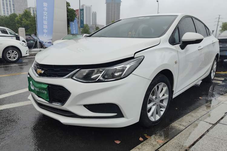 Used Chevrolet Cruze 2018 320 Automatic Pioneer Sunroof Edition