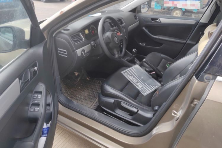 Used Volkswagen Sagitar 2012 1.6L Manual Comfort Model