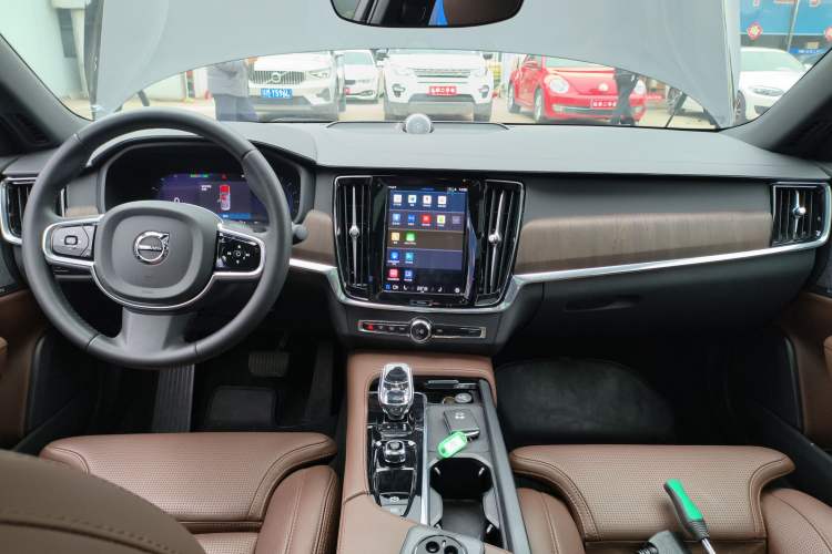 Used Volvo S90 2025 B5 Zhiya Luxury Edition