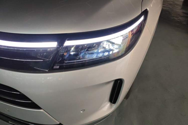 Used Hima AITO M7 2024 1.5T Intelligent Drive 4x4 Max Edition 6 Seats Left Front Headlight