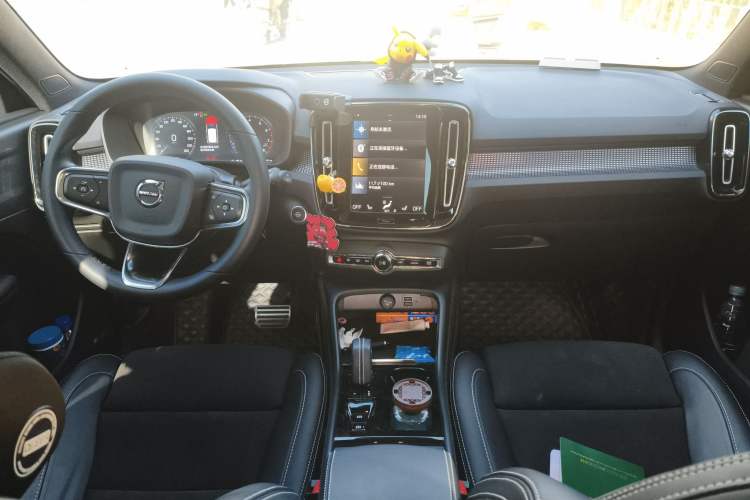 Used Volvo XC40 2022 T4 Four-Wheel Drive Smart & Dynamic Sport Edition