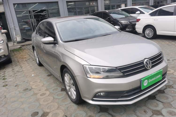 Used Volkswagen Sagitar 2016 230TSI 25th Anniversary Edition Exterior 2