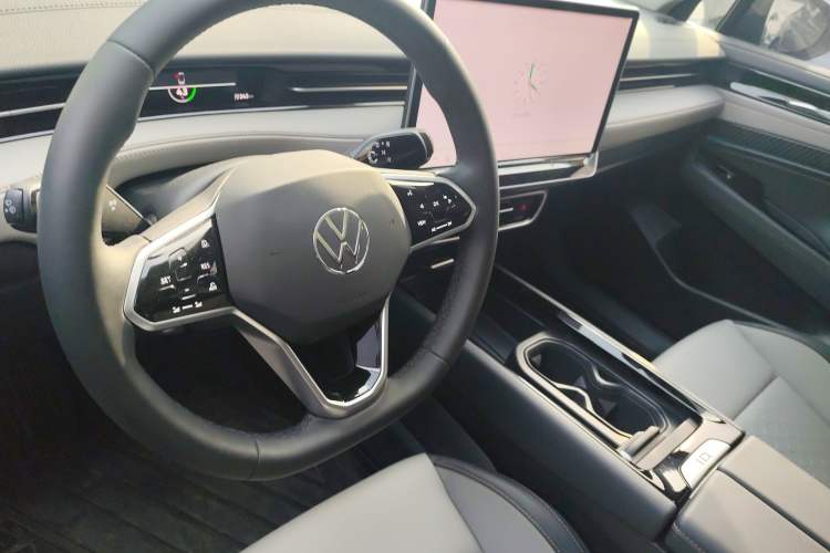 Used Volkswagen ID.7 VIZZION 2024 AIR model
