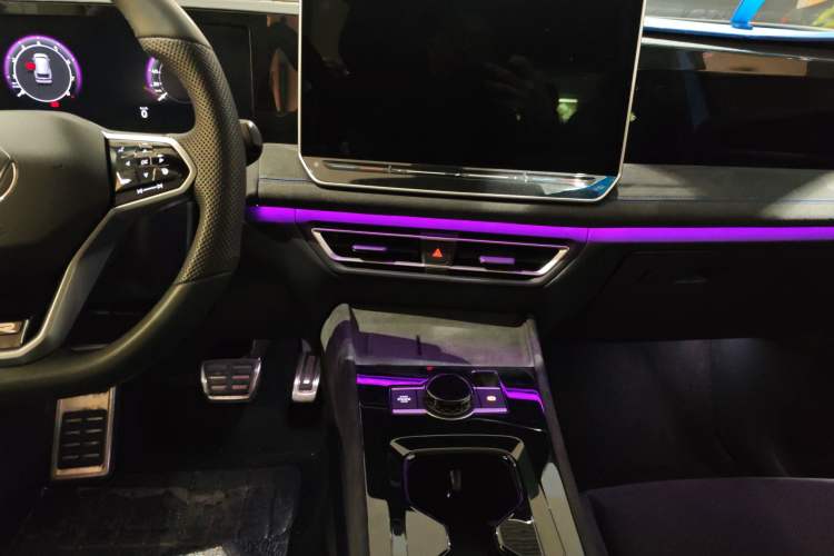 Used Volkswagen Tiguan L 2024 PRO 380TSI Four-Wheel Drive R-Line Prestige Edition
