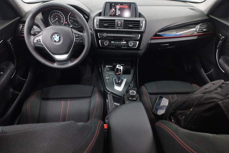 Used BMW 1 Series 2015 120i Sport Design Package Center Console