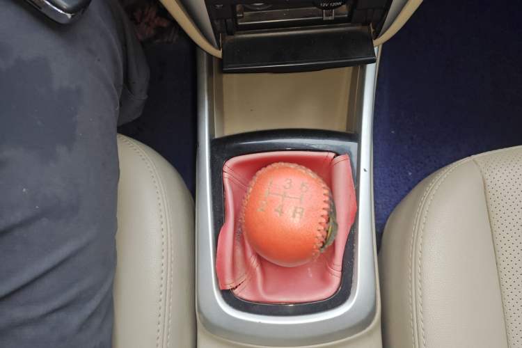 Used CHANGAN Eado 2014 1.6L Manual Luxury Model