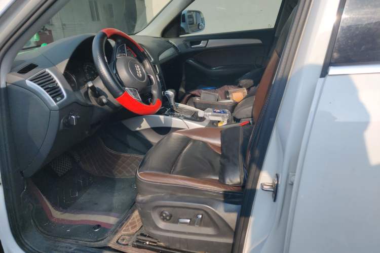 Used Audi Q5 2017 Plus 40 TFSI Technology Model