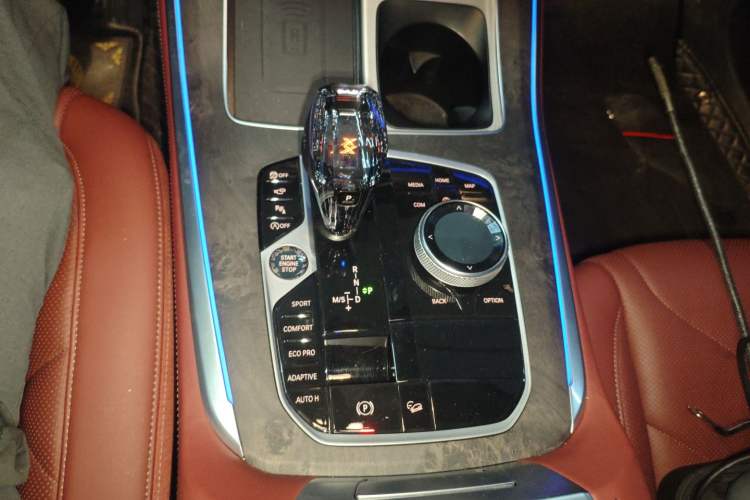 Used BMW X5 2022 Restyled xDrive 30Li Luxury Version M Sport Package
