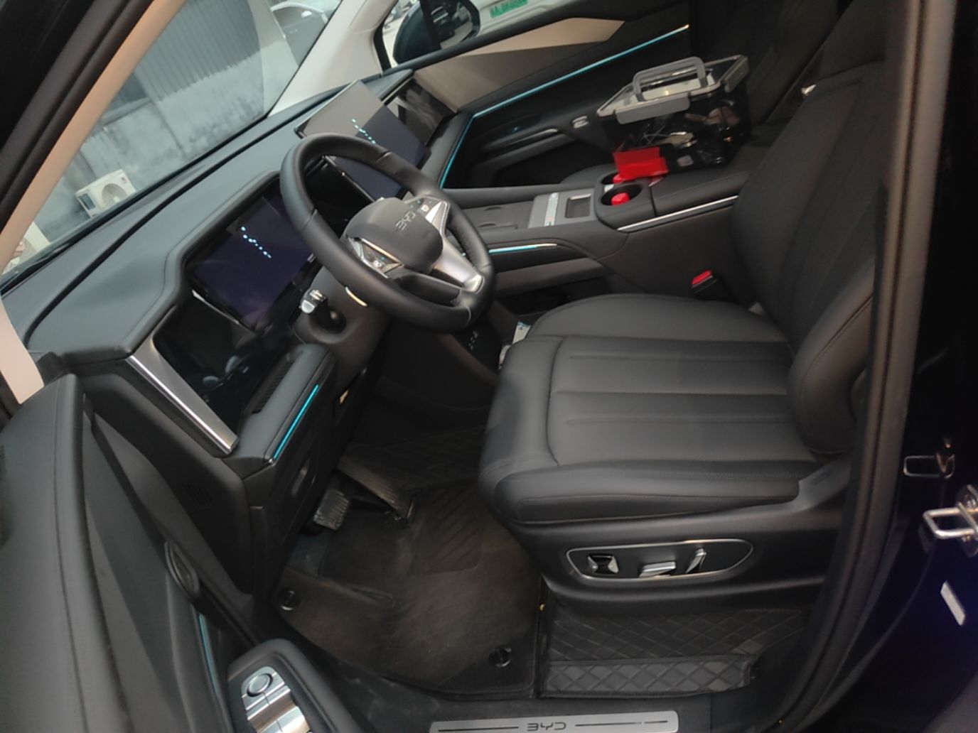 BYD M9 2025 Model 1060 Navigation Pro — снимка 17