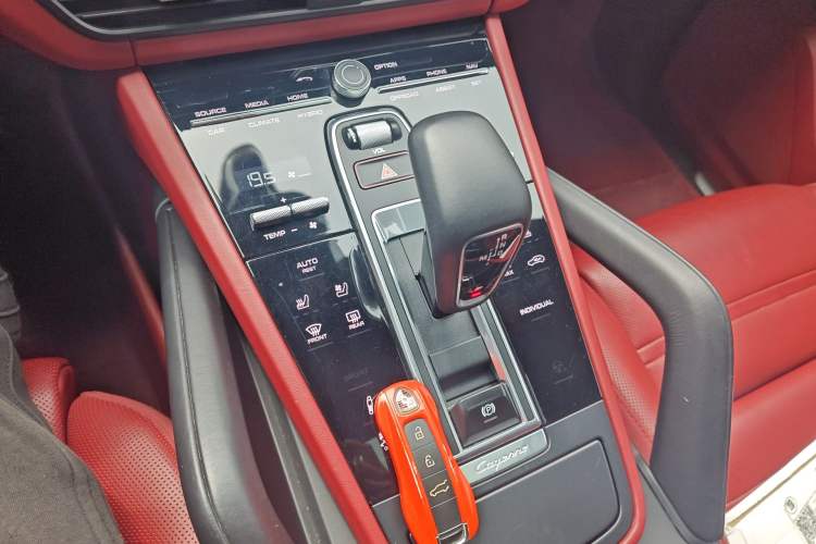 Used Porsche Cayenne E-Hybrid 2021 Cayenne E-Hybrid 2.0T