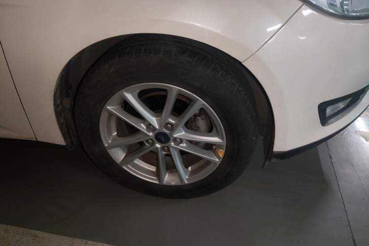 Used Ford Focus 2015 Sedan 1.6L Automatic Trend Model
