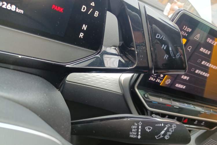 Used Volkswagen ID.6 X 2022 Smart Enjoyment Long-Range Edition