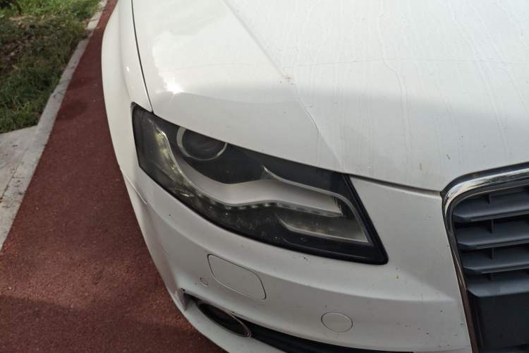 Used Audi A4L 2012 2.0 TFSI automatic standard version Right Front Headlight