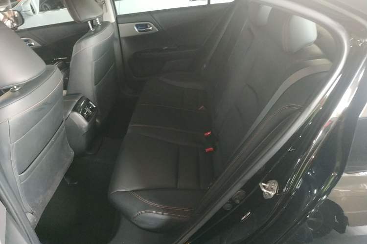 Used Honda Accord 2016 Hybrid 2.0L Sharp Edition