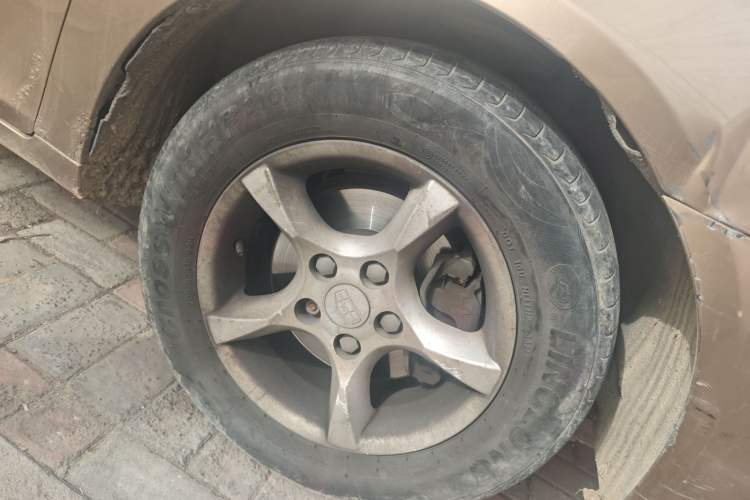 Used Geely Auto Classic Emgrand 2012 Sedan 1.8L Manual Comfort Model Right Front Wheel Hub