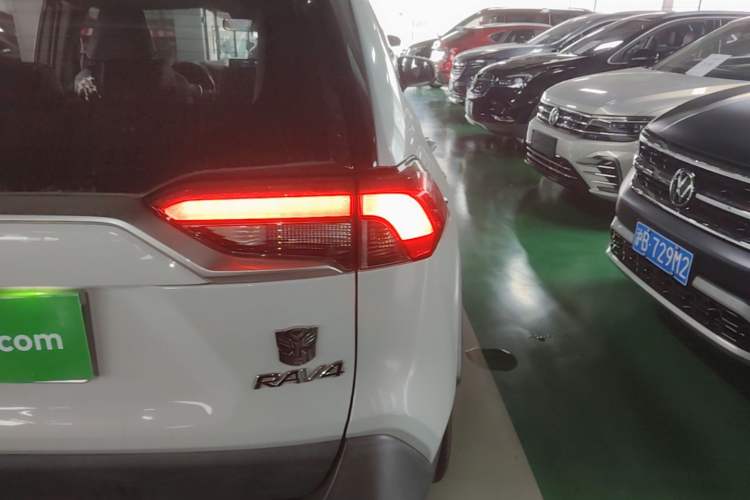 Used Toyota RAV4 2020 2.0L CVT Two-Wheel Drive Prestige Edition