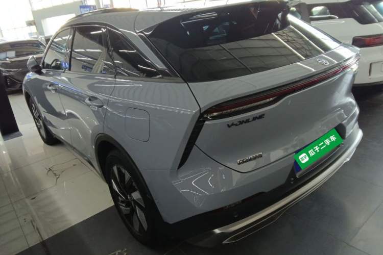 Used Venucia V DD-i 2023 110km iT Version Rear Left 45 Deg