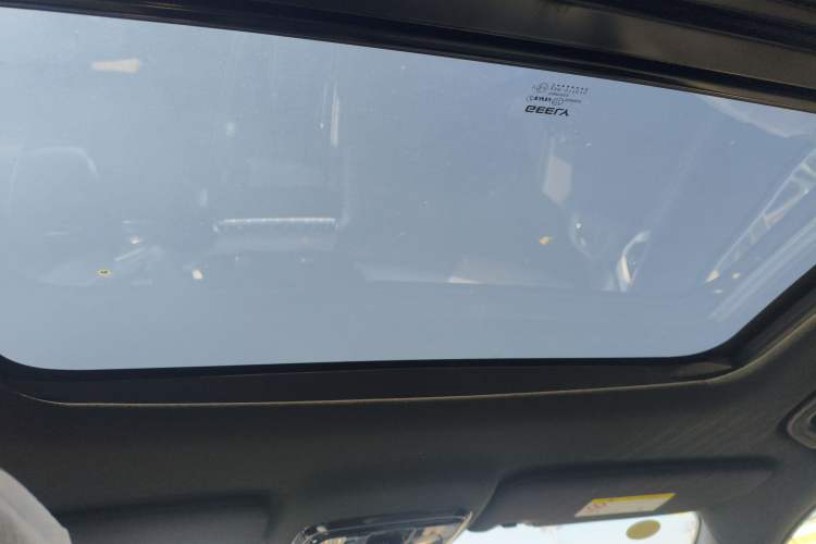 Used Geely Auto Preface 2026 Model Oriental Yao 1.5TD Fuyao Edition Headliner