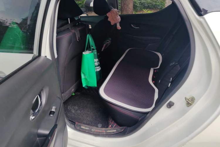 Used Nissan Lannia 2016 1.6L CVT Smart Cool Edition Left Rear Seat