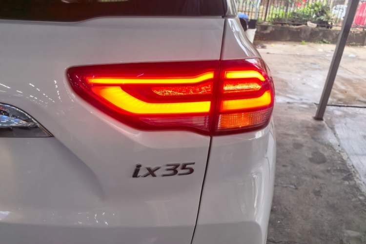 Used Hyundai ix35 2020 2.0L Automatic 2WD Zhiyong·Changxiang Edition Right Rear Taillight