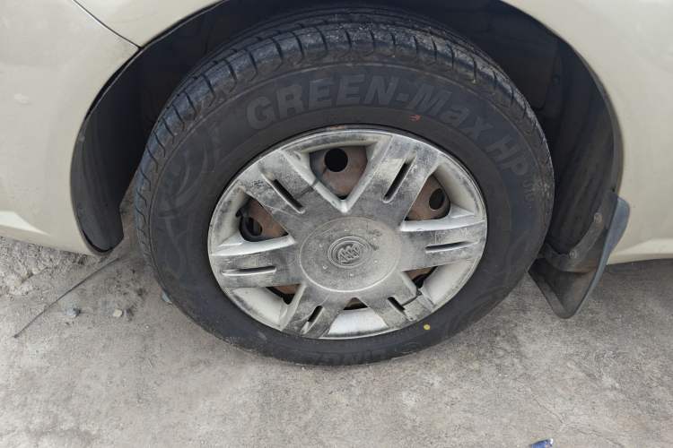 Used Buick Excelle 2013 1.5L Automatic Classic Model
