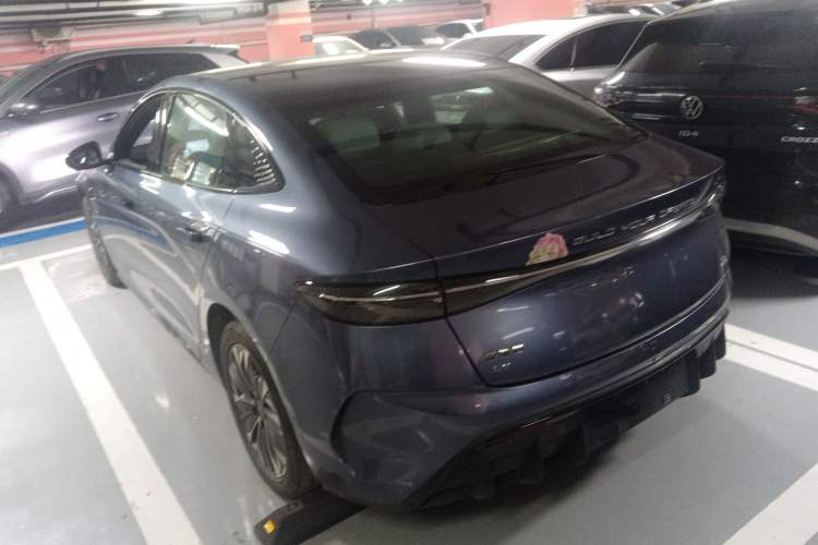 Used BYD Seal 2022 550 km Standard Range Rear-Wheel Drive Prestige Version
