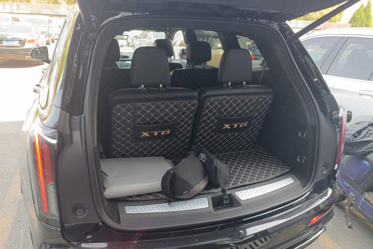 Used Cadillac XT6 2020 28T Six-Seater Luxury Sporty Enjoy-the-Comfort Safety Edition Trunk