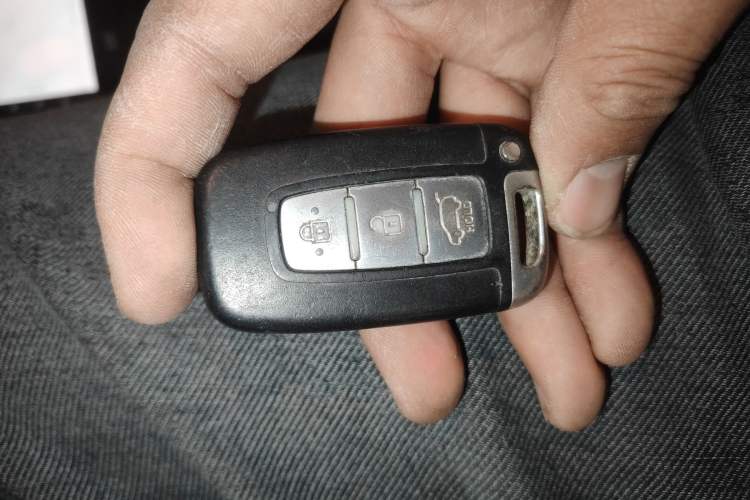 Used Hyundai Veloster 2015 1.6T Automatic Luxury Edition