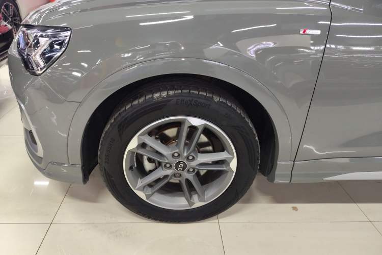 Used Audi Q3 2024 35 TFSI Ambition Dynamic Edition
