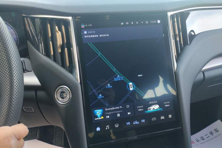 Used Hongqi HS7 PHEV 2024 2.0T PHEV Four-Wheel Drive Flagship Edition 6 Seats Audio And AC Panel