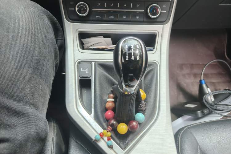 Used Geely Auto Vision 2018 1.5L Manual Happiness Edition Gear Lever