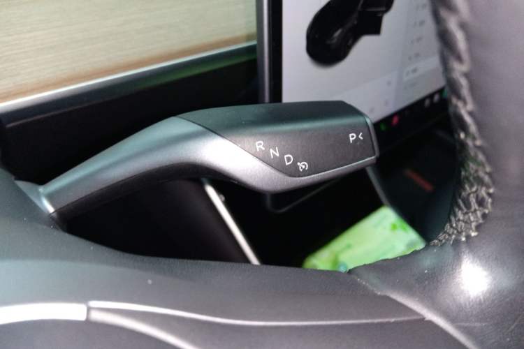 Used Tesla Model 3 2019 Long-Range All-Wheel-Drive Version