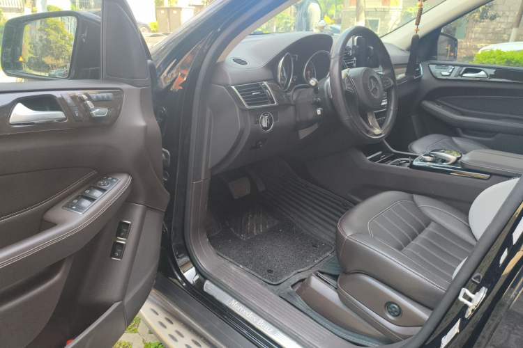 Used Mercedes-Benz GLS 2017 GLS 400 4MATIC Dynamic Model
