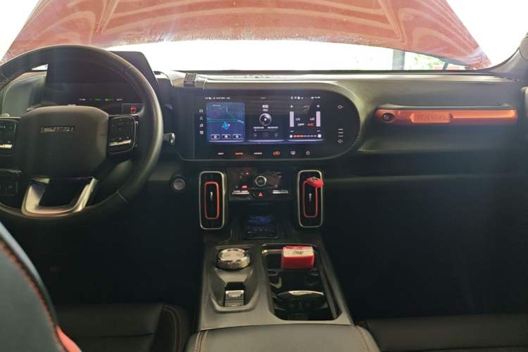 Ojetý Haval DARGO 2021 2.0T DCT Two-Wheel Drive Chinese Mastiff Edition