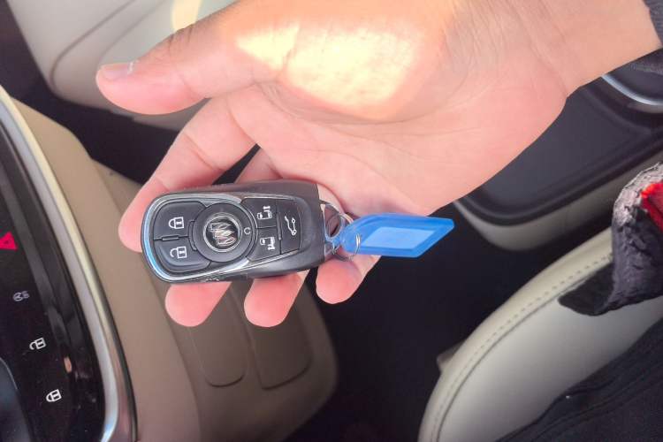 Used Buick GL8 2022 ES Landtrek 653T Flagship Model
