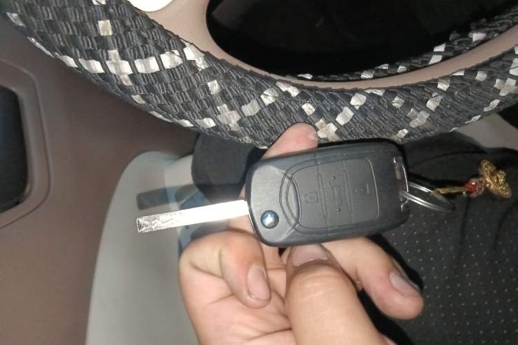 Used Wuling Hongguang MINIEV 2025 Four-Door Version Advanced Edition Vehicle Key