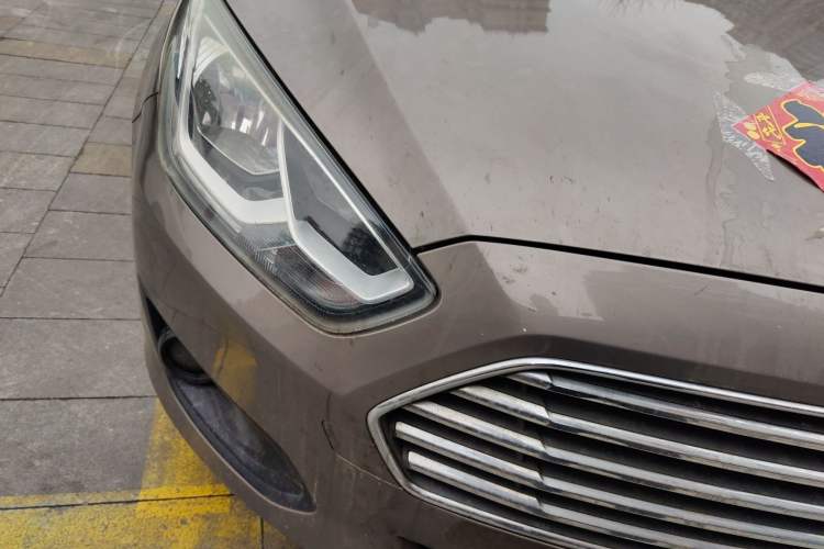 Used Ford Escort 2015 1.5L Manual Comfort Model Right Front Headlight