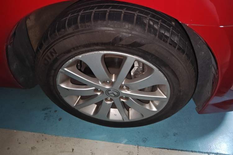 Used Mazda 6 2012 2.0L Automatic Fashion Edition Right Front Wheel Hub