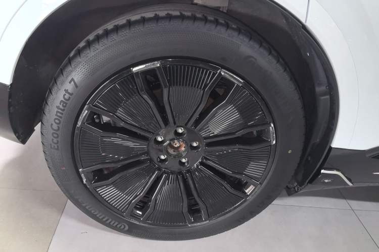 Used Avatr 07 2024 Max Extended-Range Edition Exterior 5