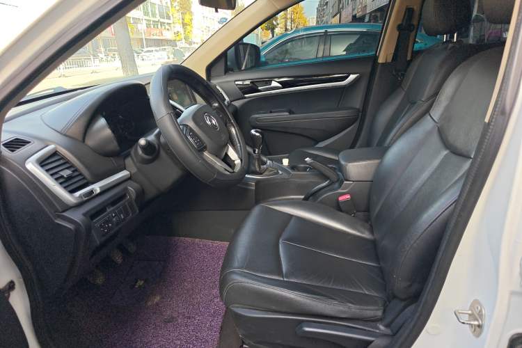 Used Dongfeng Aeolus AX7 2015 2.0L Manual Zhiyi Trim