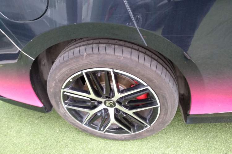 Used BYD Han L 2025 EV Four-Wheel Drive LiDAR Flagship Model Exterior 5