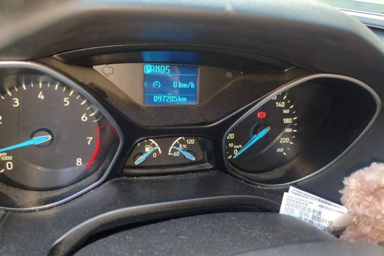 Used Ford Focus 2017 Sedan 1.6L Automatic Fashion Edition Smart Drive Version
