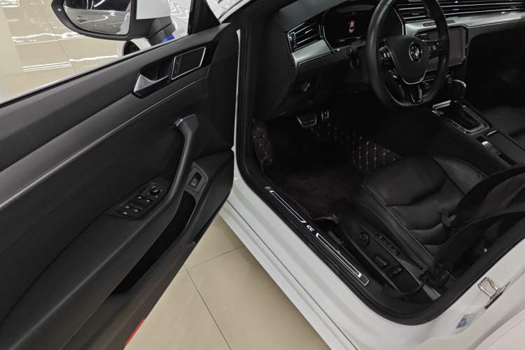 Used Volkswagen FAW-Volkswagen CC 2019 330TSI Glamour Edition China V Standard