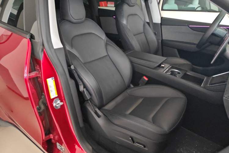 Used Tesla Model Y 2025 Rear-Wheel-Drive Version