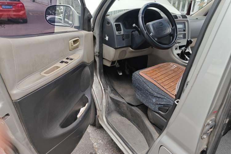 Used Jinbei Grace 2015 2.0L Classic Edition Standard Model Long Wheelbase 7/9 Seats
