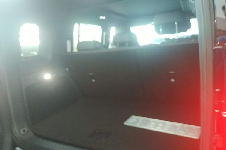 Used Formula Leopard 5 2023 Explore Edition
