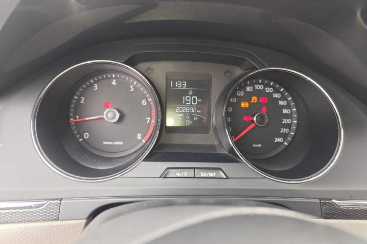 Used Volkswagen Bora 2013 1.6L Manual Fashion Edition
